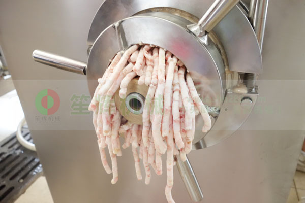 絞肉機