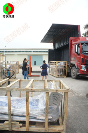 多功能洗菜機等一批蔬菜清洗加工設(shè)備發(fā)貨交付客戶！